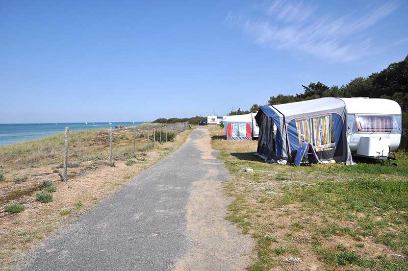 camping municipal de St Denis, île d'Oléron,emplacements  bord de mer